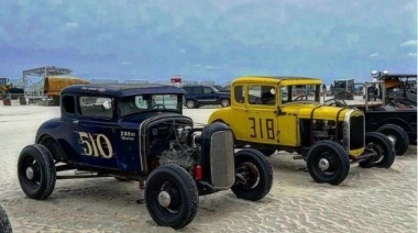 Evento "Hot Rod" en San Clemente del Tuyú: Pasión por los clásicos sobre ruedas